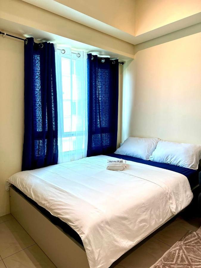 Modern Condo Living In Makati Manille Extérieur photo