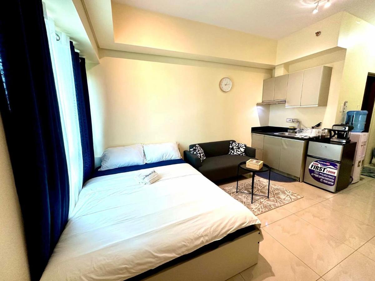 Modern Condo Living In Makati Manille Extérieur photo